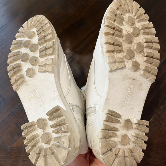 Bershka lace front boots in white - Picture 8 of 9